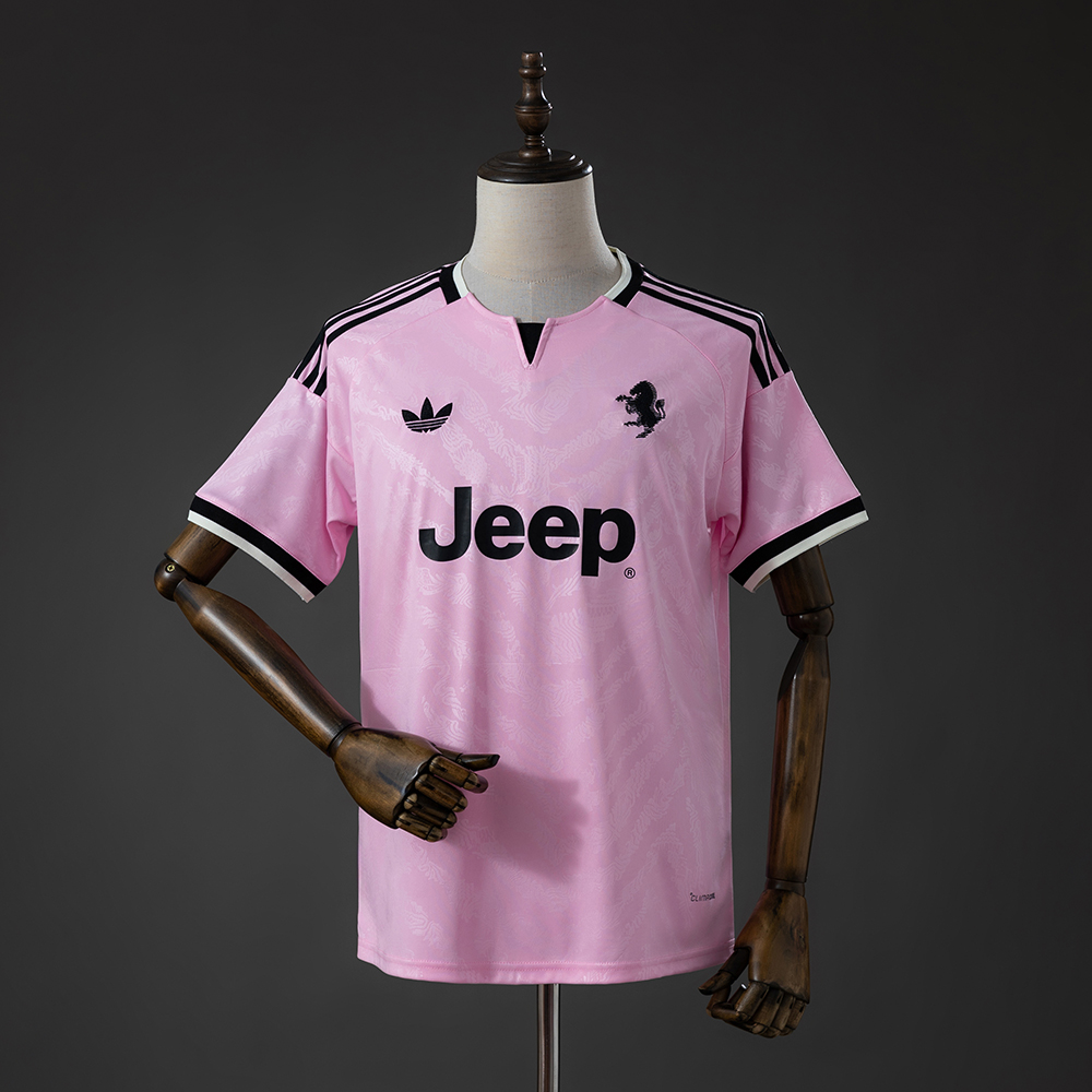 Juventus 26/27 away jersey