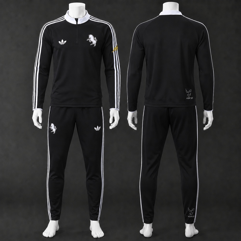 Juventus 26/27 Black Retro Half Zip Tracksuit