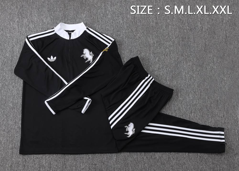 Juventus 26/27 Black Retro Half Zip Tracksuit Foto 2