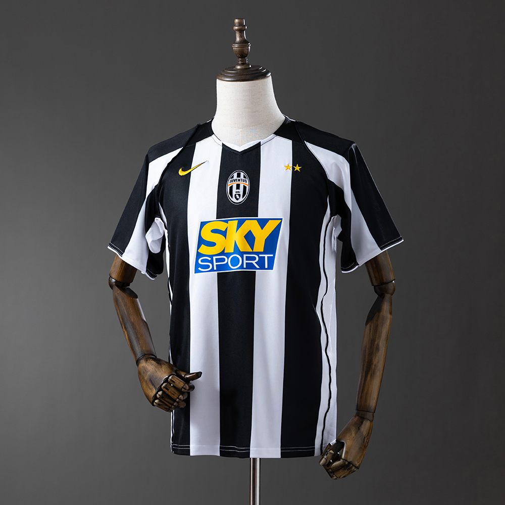 Juventus 04/05 Home Retro Jersey