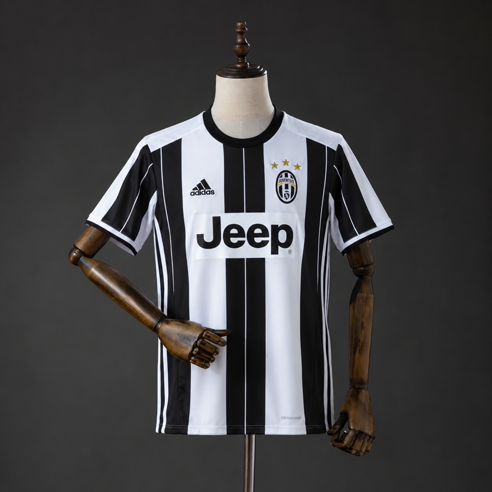 Juventus 16/17 Home Retro Jersey