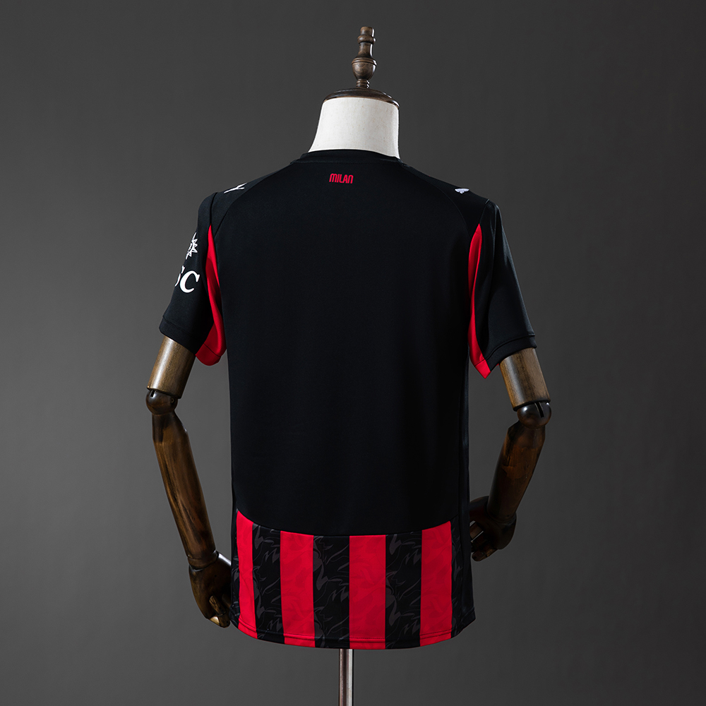AC Milan 25/26 Home Jersey Foto 2
