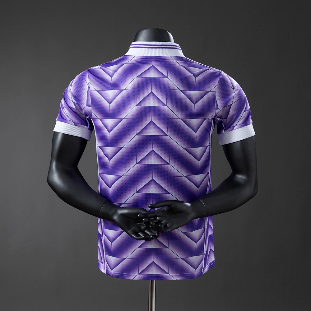 Real Madrid 25/26 Player Version Jersey Purple Foto 2