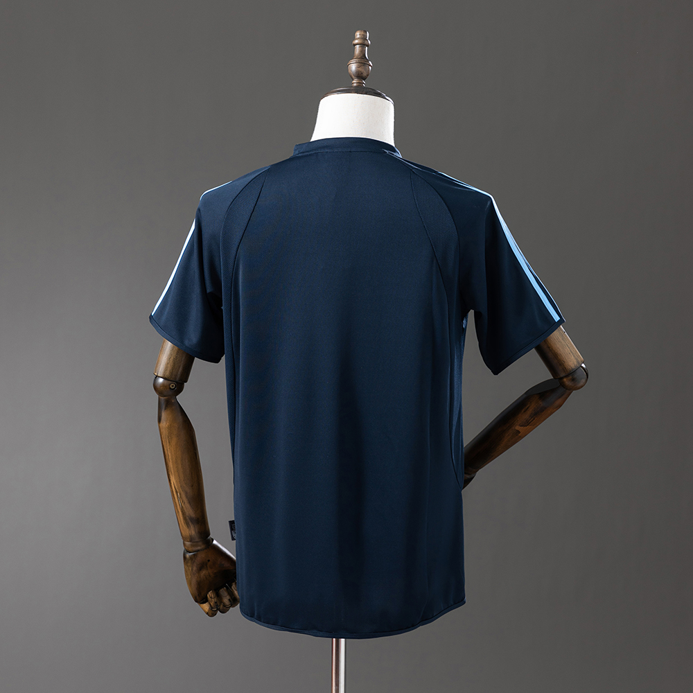 Real Madrid 03/04 Away Retro Jersey Foto 2