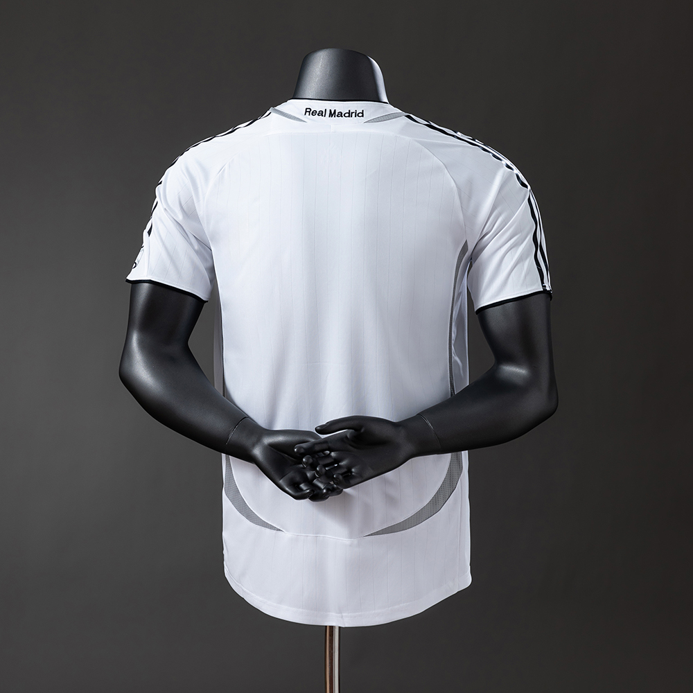 Real Madrid 06/07 Player Version Retro Home Jersey Foto 2