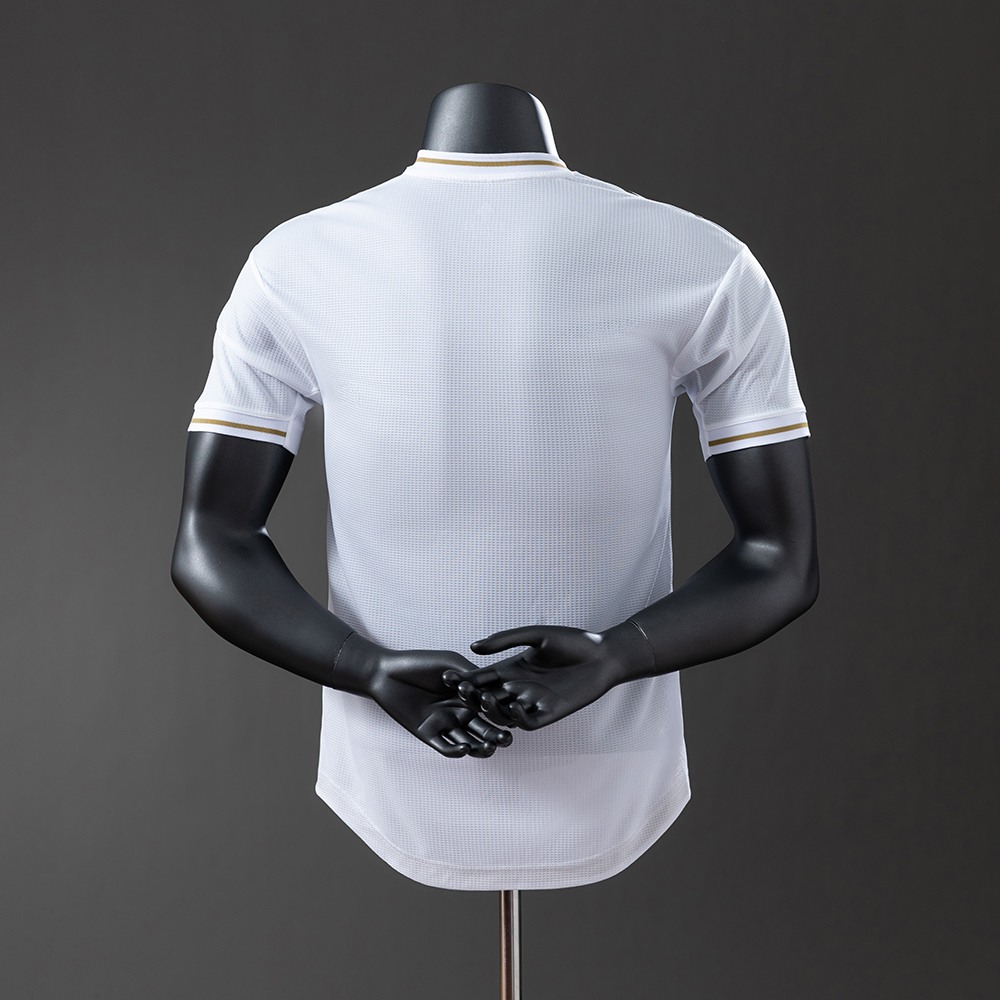 Real Madrid 19/20 Home Player Version Retro Jersey Foto 2