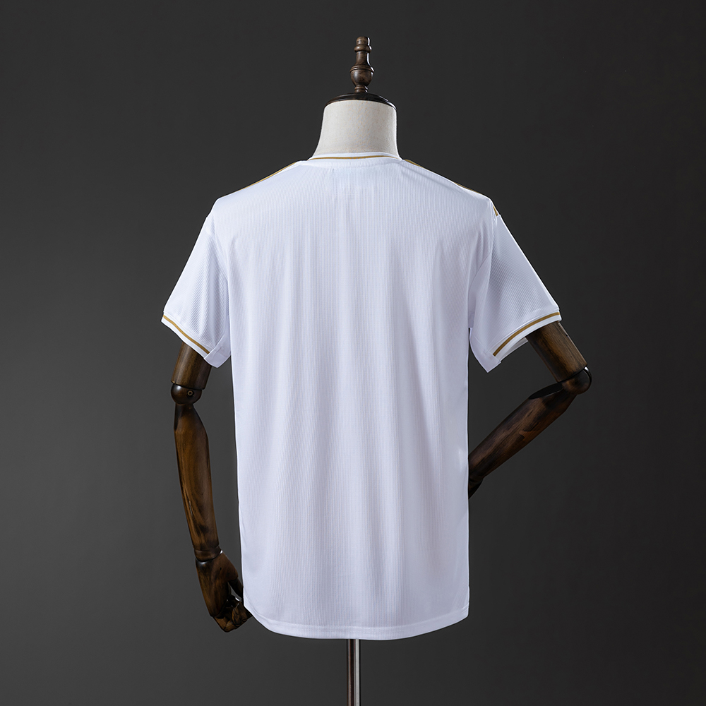 Real Madrid 19/20 Home Retro Jersey Foto 2