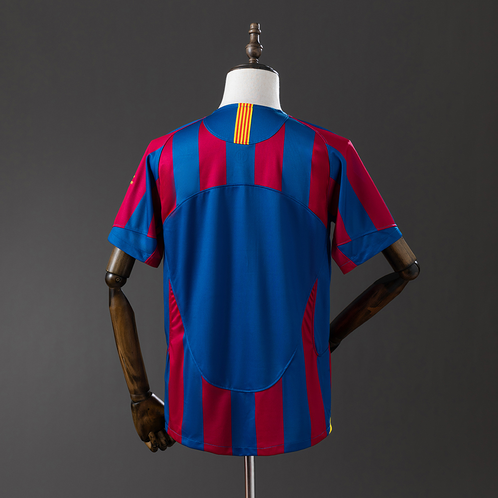 Barcelona 05/06 Home (UEFA Champions League Edition) Retro Jersey Foto 2