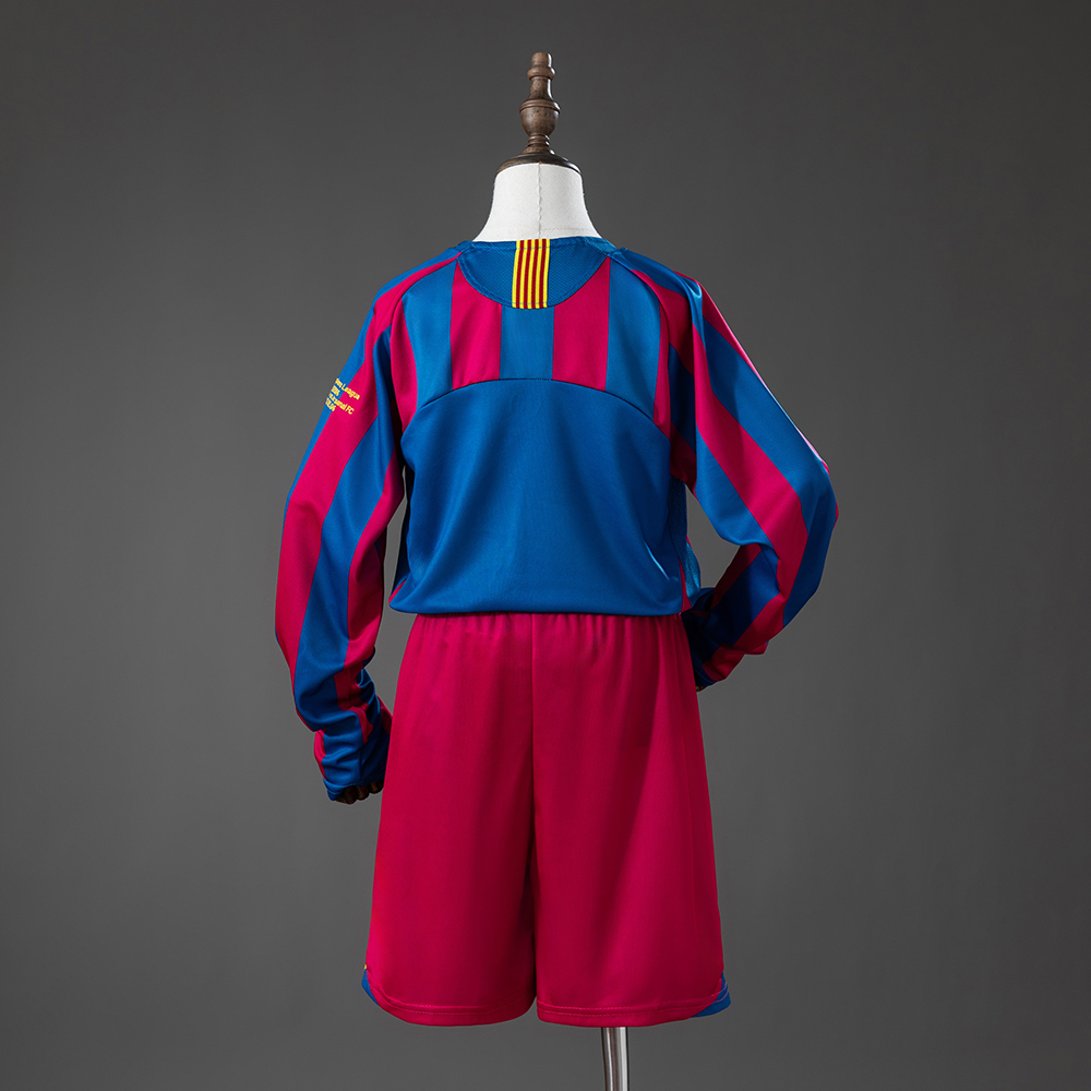 Barcelona 05/06 Home (UEFA Champions League) Retro Long Sleeve Kids Kit Jersey Foto 2