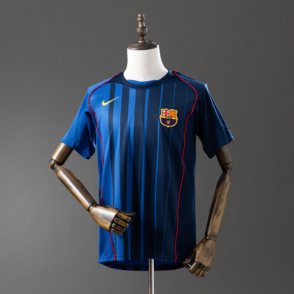 Barcelona 04/05 Away Retro Jersey