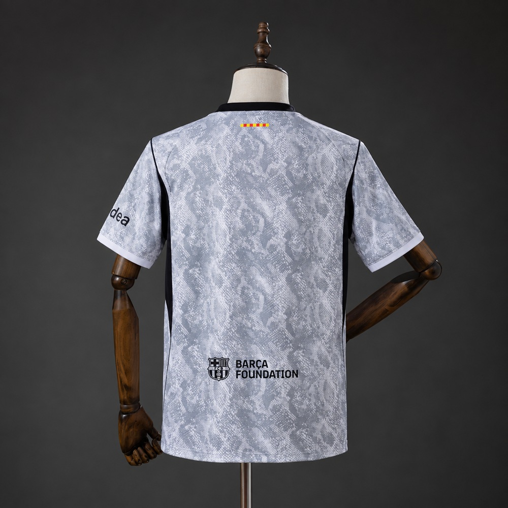 Barcelona x Kobe Bryant 26/27 Away Goalkeeper Jersey Foto 2