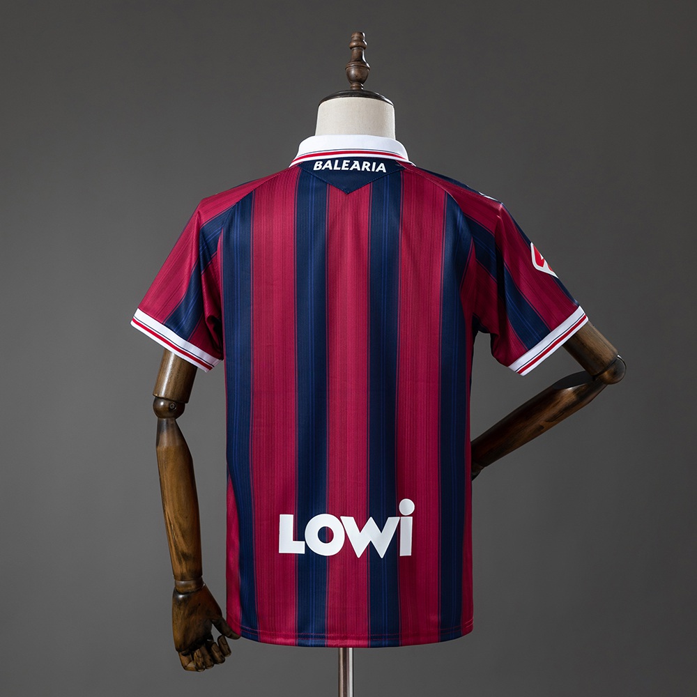 Levante UD 26/27 Home Jersey Foto 2