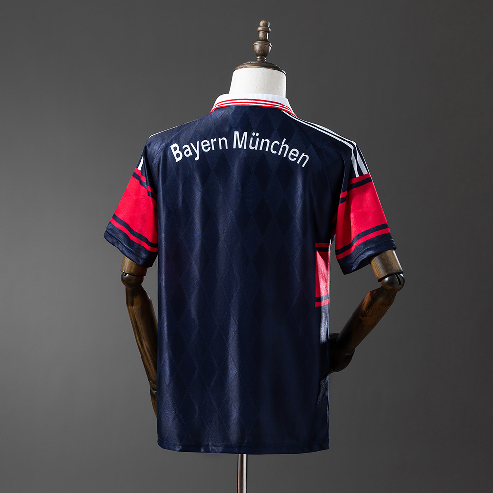 Bayern Munich 97/98 Home Retro Jersey Foto 2