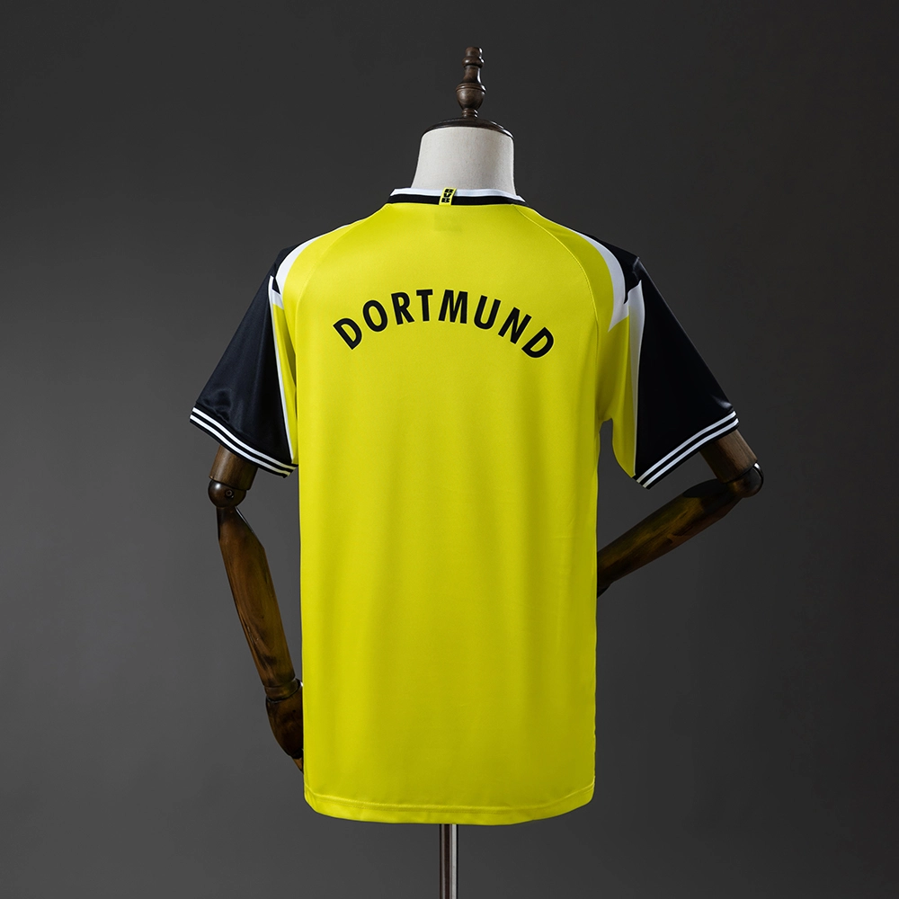 Borussia Dortmund 95/96 Home Retro Jersey Foto 2
