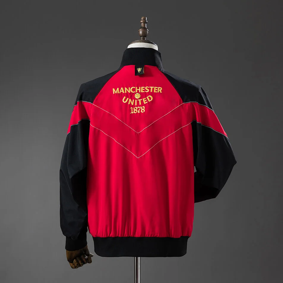 Manchester United 06/07 Retro Windbreaker Black & Red Foto 2