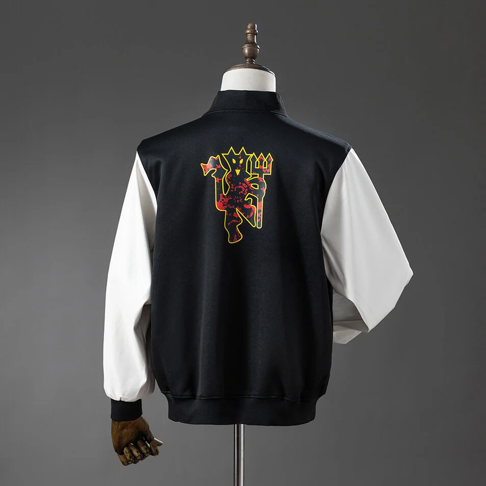 Manchester United Baseball Jacket White & Black Foto 2