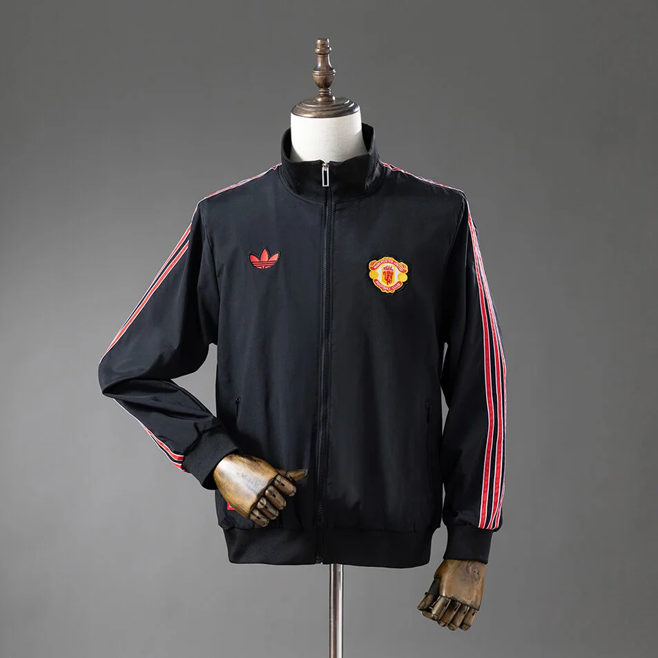 Manchester United Retro Windbreaker Black