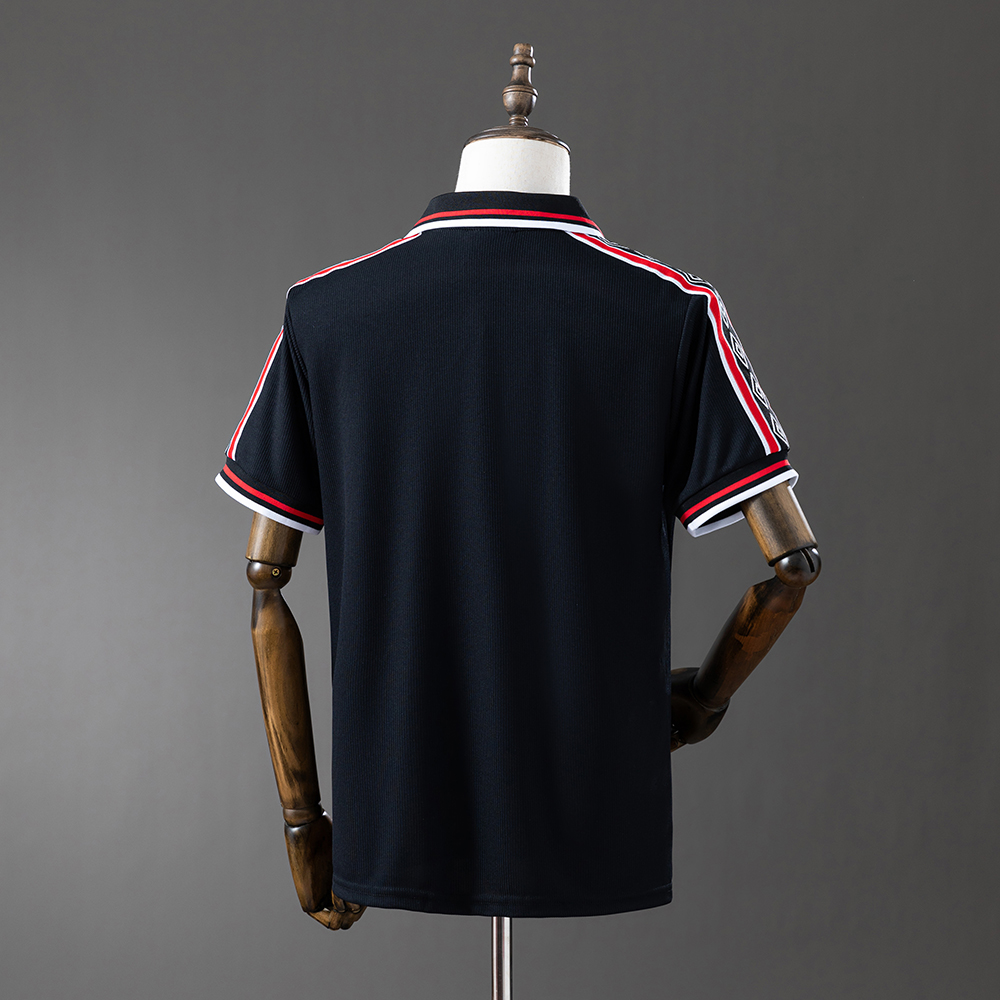 Manchester United 98/99 Black Retro Jersey Foto 2