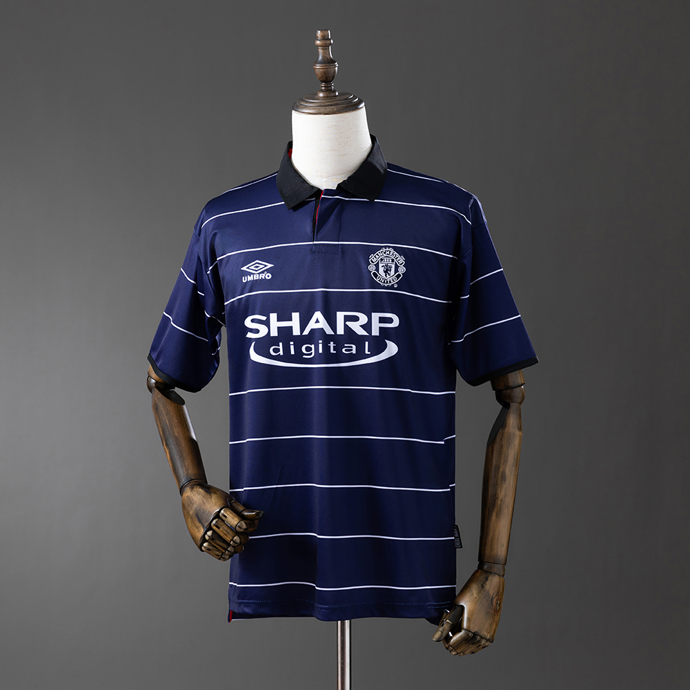 Manchester United 99/00 Away Retro Jersey
