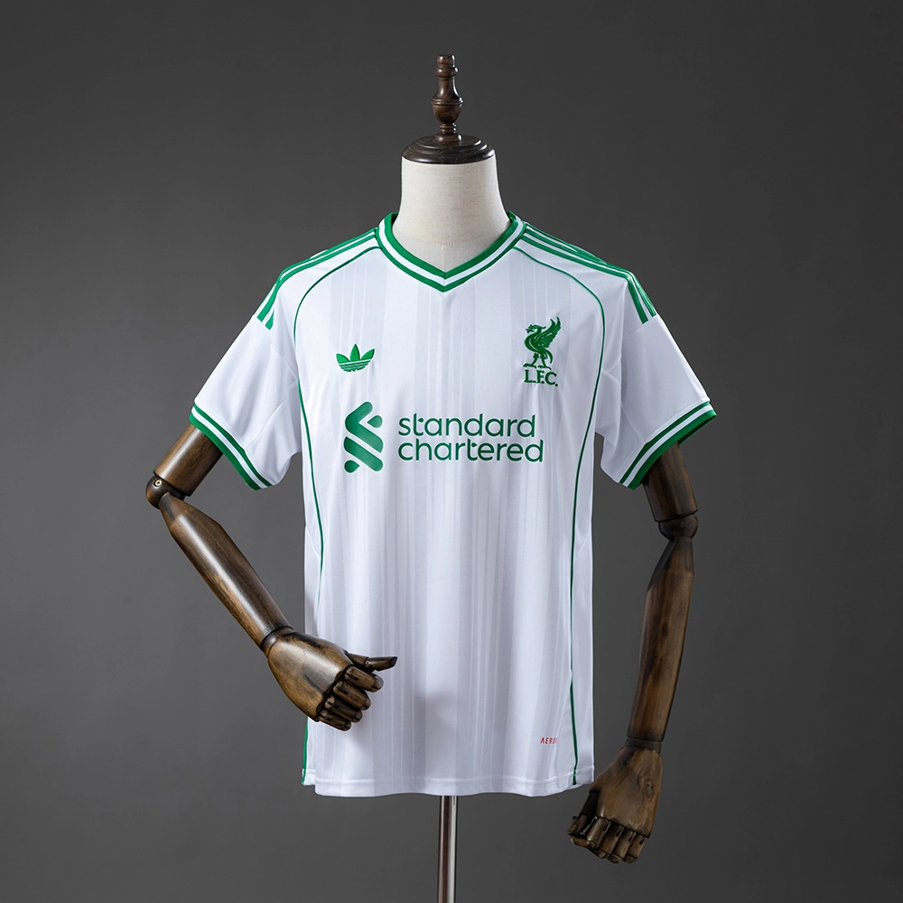 Liverpool 25/26 Pre-match training Jersey White