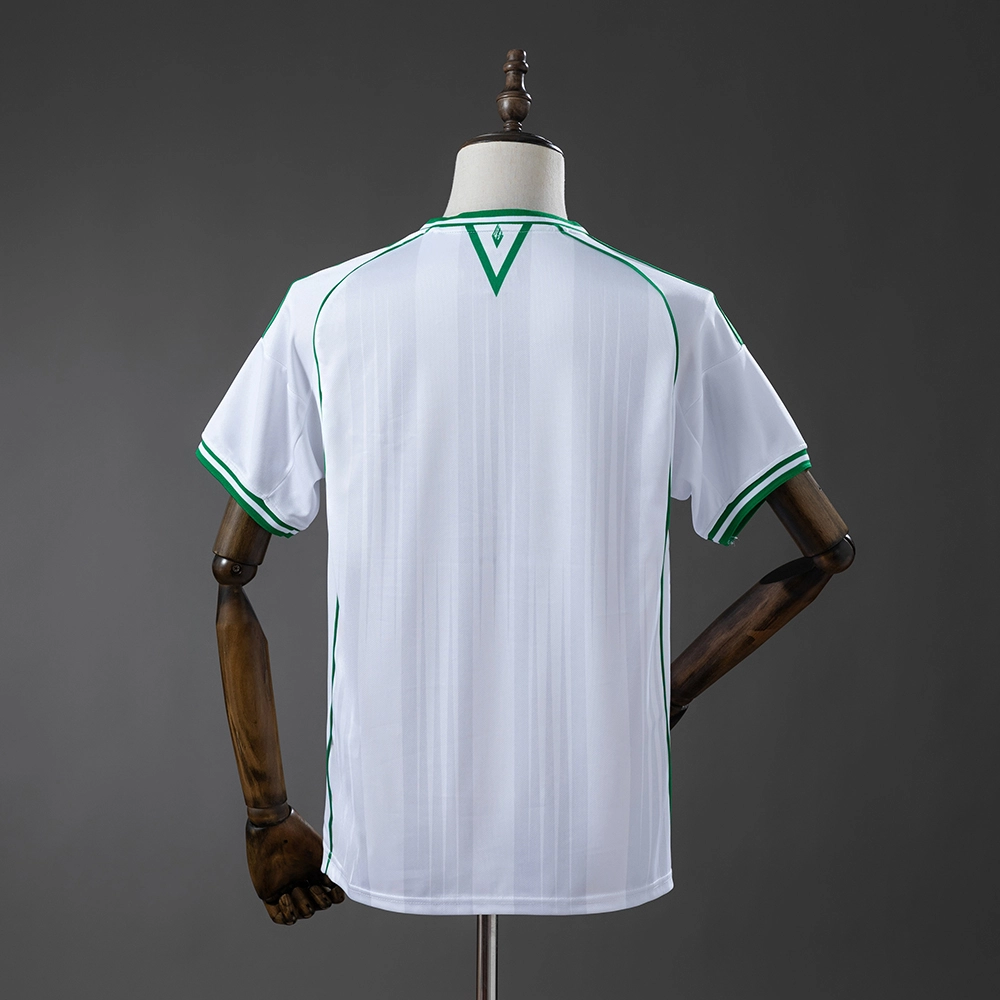 Liverpool 25/26 Pre-match training Jersey White Foto 2