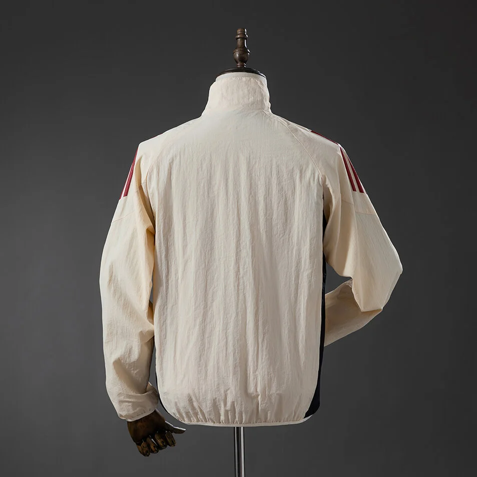 Liverpool 25/26 Windbreaker Foto 2