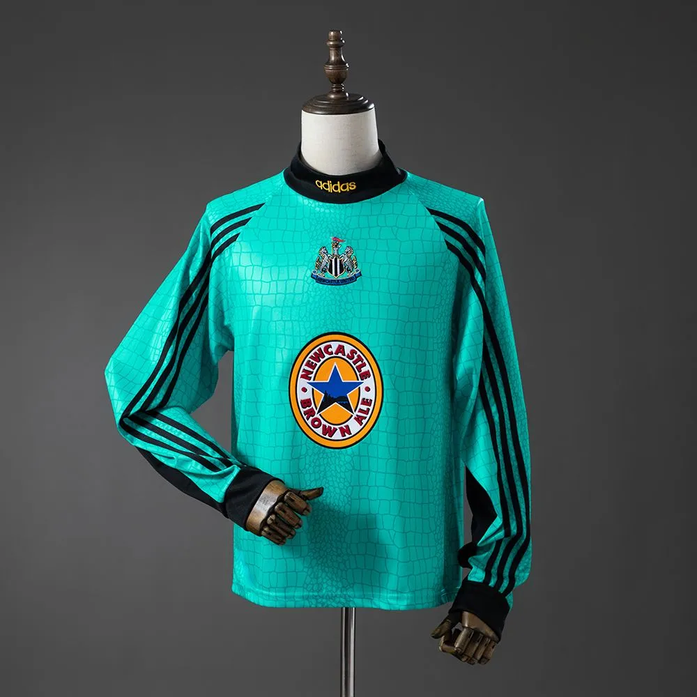 Newcastle United 97/98 Goalkeeper Retro Long Sleeve Jersey