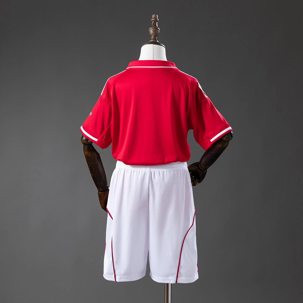Nottingham Forest 25/26 Full kids kit Home Jersey Foto 2